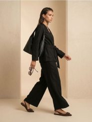 Żakiet kimono z wiskozą i domieszką lnu - czarny. Czarne żakiety damskie Sinsay, l, bez wzorów, z wiskozy. Za 69.99 zł.