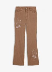 Jeansy bootcut z haftem, z elastycznej mieszanki bawełny. Brązowe jeansy damskie bonprix. Za 189.99 zł.