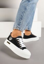 Czarne Trampki na Grubej Podeszwie Ozdobione Metalicznymi Sercami Firloris. Czarne trampki i tenisówki dziewczęce Born2be, bez wzorów, z jeansu, bez zapięcia. Za 74.99 zł.