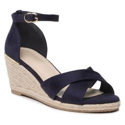 Espadryle Jenny Fairy. Niebieskie klapki damskie Jenny Fairy, bez wzorów, bez obcasa, bez zapięcia. Za 109.99 zł.