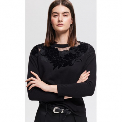 Bluza z aplikacją - Czarny. Czarne bluzy damskie Reserved, z aplikacjami. Za 89.99 zł.