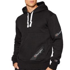 Bluzy sportowa męska Champion Asymmetric Pocket Hoodie. Czarne bluzy męskie Champion, m, bez wzorów, z kapturem. Za 241.00 zł.