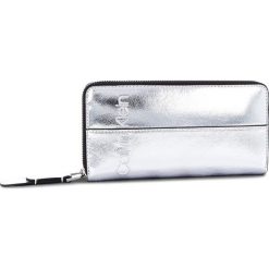 Duży Portfel Damski CALVIN KLEIN - Dual Large Ziparound Metalic K60K604675 904. Bez kategorii marki Calvin Klein. W wyprzedaży za 249.00 zł.