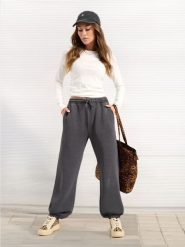 Spodnie dresowe - szary. Szare spodnie dresowe damskie Sinsay, l, bez wzorów, z dresówki. Za 39.99 zł.