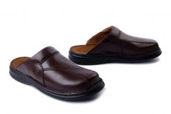 JOSEF SEIBEL Klaus 10999 26 341 brasil/schwarz, klapki męskie. Brązowe klapki męskie Josef Seibel, ze skóry. Za 299.90 zł.
