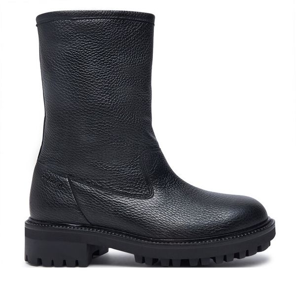 Botki Calvin Klein. Czarne botki damskie Calvin Klein, bez obcasa, na płaskiej podeszwie, bez zapięcia. Za 469.99 zł.