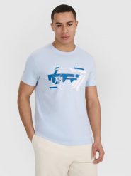 4F T-shirt regular z nadrukiem męski - niebieski XL. Niebieskie koszulki sportowe męskie 4f, m, bez wzorów, z bawełny, klasyczne, bez kołnierzyka. W wyprzedaży za 49.99 zł.