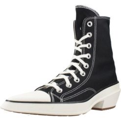 CONVERSE CHUCK 70 DE LUXE POINTED HI Czarny. Czarne obuwie sportowe damskie Converse, bez wzorów, z tkaniny, trekkingowe. Za 532.17 zł.