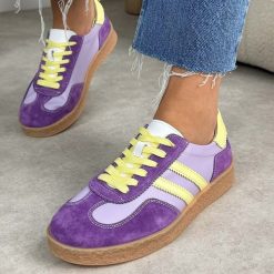 Fioletowe skórzane półbuty damskie S.Barski 7059. Fioletowe półbuty damskie S.BARSKI, na jesień, bez wzorów, z jeansu, casualowe, bez obcasa, na płaskiej podeszwie, bez zapięcia. Za 249.00 zł.