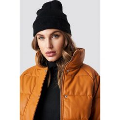 NA-KD Accessories Czapka Basic - Black. Czarne czapki i kapelusze damskie NA-KD Accessories, z materiału. Za 40.95 zł.