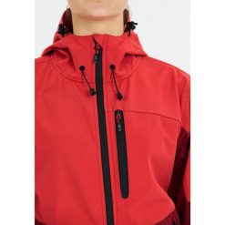 Damska kurtka wodoodporna Whistler Softshell Rodney M W-PRO 8000. Brązowe kurtki damskie Whistler, m, bez wzorów, z softshellu, bez kaptura. W wyprzedaży za 295.00 zł.