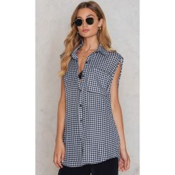 Boohoo Koszula w kratę bez rękawów - Black,Multicolor. Czarne koszule damskie Boohoo, z poliesteru, bez rękawów. W wyprzedaży za 24.29 zł.