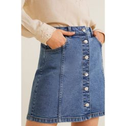 Mango - Spódnica jeansowa Vicky. Niebieskie spódnice damskie Mango, l, bez wzorów, z bawełny, mini, proste. Za 119.90 zł.