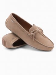 Buty mokasyny męskie skórzane z rzemykiem i podeszwą driver - beżowe V1 OM-FOCS-0150 - 44. Brązowe mokasyny męskie Ombre Clothing, na lato, z materiału, klasyczne. W wyprzedaży za 139.99 zł.