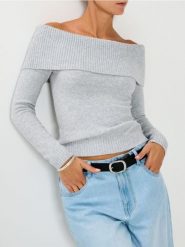 Sweter z dekoracyjnym dekoltem - szary. Szare swetry damskie Sinsay, l, bez wzorów, bez kołnierzyka, bez ramiączek, bez kaptura. Za 59.99 zł.