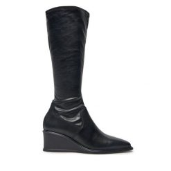Kozaki Vagabond Shoemakers. Czarne kozaki damskie Vagabond Shoemakers, bez obcasa, na koturnie. Za 859.99 zł.