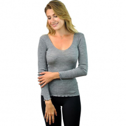Sweter w kolorze szarym. Szare swetry damskie Mare, prążkowane, z okrągłym kołnierzem. W wyprzedaży za 113.95 zł.