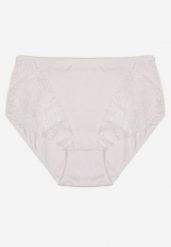 Białe Bawełniane Majtki Figi z Koronką Idiana. Białe figi damskie Born2be, plus size, bez wzorów, z bawełny. Za 19.99 zł.