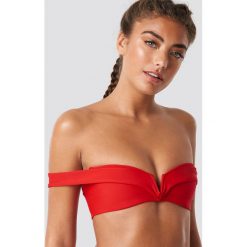 J&K Swim X NA-KD Góra bikini bandeau Folded - Red. Bikini damskie marki J&K Swim X NA-KD. Za 100.95 zł.