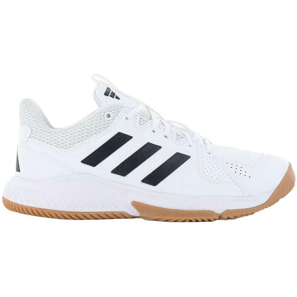Buty sportowe adidas Court Flight Indoor Volleyball. Białe obuwie sportowe damskie Adidas, bez wzorów, z syntetyku, do siatkówki. Za 390.00 zł.
