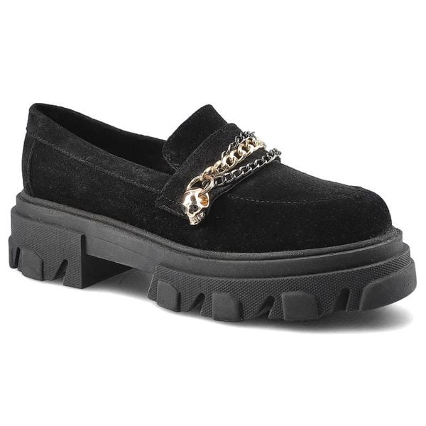 Półbuty damskie Carinii, Wykonane z miękkiego materiału zamszowego z gładką cholewką klasycznym wycięciem ozdobnym łańcuszkiem z metalowym detalem or. Czarne półbuty damskie Carinii, bez wzorów, ze skóry, biznesowe, bez obcasa, na obcasie, bez zapięcia. Za 339.99 zł.