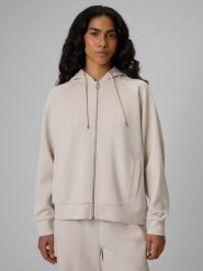 4F Bluza dresowa loose z kapturem damska - biała XL. Białe bluzy damskie 4f, xl, bez wzorów, z dresówki, z kapturem. Za 199.99 zł.