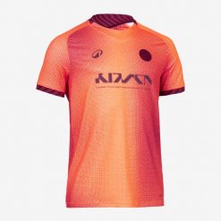 Koszulka piłkarska krótki rękaw Kipsta Viralto II. Brązowe koszulki sportowe męskie KIPSTA, xs, bez wzorów, z elastanu, bez kołnierzyka, bez ramiączek, do piłki nożnej. Za 119.98 zł.