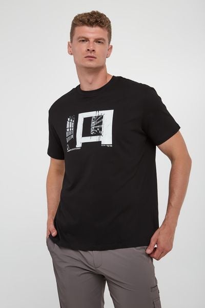 T-shirt męski z nadrukiem ARMANI EXCHANGE. T-shirty męskie Armani Exchange, l, bez wzorów, bez kołnierzyka. W wyprzedaży za 173.40 zł.