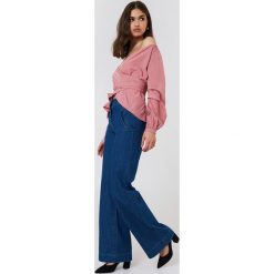 NA-KD Koszula odsłaniająca ramiona - Pink. Koszule damskie marki NA-KD. Za 121.95 zł.