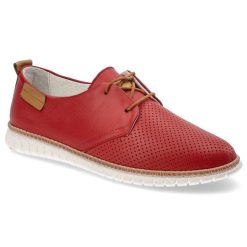 Czerwone Półbuty Artiker Stylowe Obuwie Damskie. Czerwone półbuty damskie Artiker, na wiosnę, bez wzorów, eleganckie, bez obcasa, bez zapięcia. Za 239.00 zł.