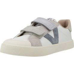 Buty VICTORIA OLIVER BAREFOOT Niebieski. Niebieskie trekkingi damskie VICTORIA, trekkingowe. Za 189.99 zł.