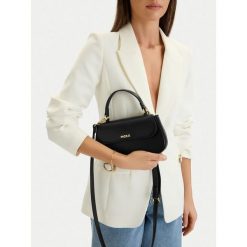 Torebka MEXX. Czarne torebki do ręki damskie Mexx, bez wzorów, klasyczne, bez dodatków. Za 149.99 zł.