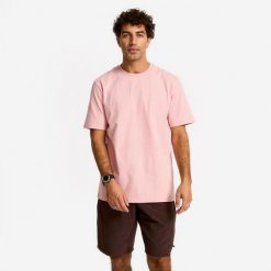 Koszulka z krótkim rękawem męska Domyos Gym & Pilates. Czerwone koszulki sportowe męskie DOMYOS, l, bez wzorów, z bawełny, bez kołnierzyka, bez ramiączek, na fitness i siłownię. Za 39.99 zł.