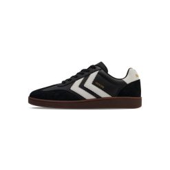 Sneakersy Hummel VM78 CPH LS. Białe obuwie sportowe damskie Hummel, bez wzorów. Za 425.50 zł.