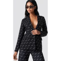 NA-KD Trend Marynarka NA-KD Logo - Black. Żakiety damskie marki NA-KD Trend. Za 161.95 zł.