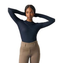 Sweter damski PS of Sweden Leandra. Niebieskie swetry damskie PS OF SWEDEN, na zimę, bez wzorów, eleganckie, bez kołnierzyka, bez ramiączek, bez kaptura. Za 379.00 zł.