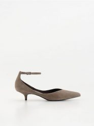 Zamszowe czółenka - szary. Szare czółenka damskie Reserved, bez wzorów, z zamszu, bez obcasa, bez zapięcia. Za 179.99 zł.