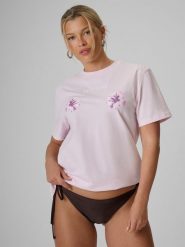 4F T-shirt loose z nadrukiem damski - różowy L. Czerwone koszulki sportowe damskie 4f, l, bez wzorów, z bawełny, bez kołnierzyka, bez ramiączek. Za 79.99 zł.