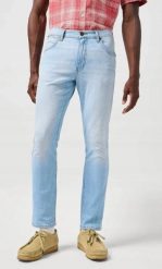 MESKIE SPODNIE WRANGLER LARSTON SPUR STITCHED 112362434. Spodnie materiałowe męskie Wrangler, l, bez wzorów, z jeansu. Za 219.99 zł.