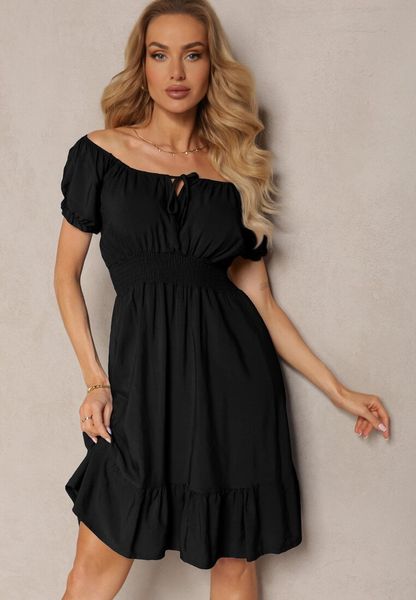 Czarna Sukienka z Wiskozy z Gumkami w Talii i Dekoltem ze Ściągaczem Tiimazela. Czarne sukienki damskie Renee, na co dzień, l, bez wzorów, z wiskozy, eleganckie, bez kołnierzyka, bez ramiączek, mini, kopertowe. Za 59.99 zł.