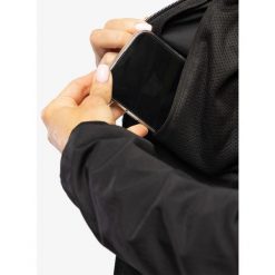 Kurtka softshell damska Marmot Alt HB Hoody. Czarne kurtki sportowe damskie Marmot, bez wzorów, z softshellu, bez kaptura, trekkingowe. W wyprzedaży za 537.45 zł.
