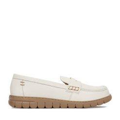 Półbuty Go Soft. Mokasyny damskie GO SOFT, bez wzorów, bez obcasa, bez zapięcia. Za 219.99 zł.