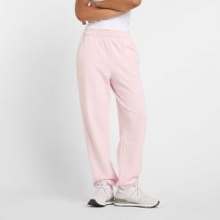 Spodnie damskie New Balance WP41500RSG – różowe. Czerwone spodnie dresowe damskie New Balance, m, bez wzorów, z bawełny. Za 169.99 zł.