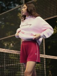 4F Bluza dresowa loose z kapturem damska - różowa XL. Czerwone bluzy sportowe damskie 4f, xl, bez wzorów, z bawełny, z kapturem, tenisowe. Za 169.99 zł.