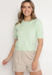 Zielony Sweter z Wełną i Krótkim Rękawem Turosa. Zielone swetry damskie Born2be, bez wzorów, z jeansu, eleganckie, bez kołnierzyka, bez ramiączek, krótkie, bez kaptura. Za 109.99 zł.