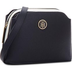 Torebka TOMMY HILFIGER - Th Core Crossover AW0AW05121 413. Listonoszki damskie marki Tommy Hilfiger. Za 449.00 zł.