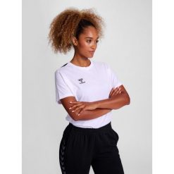 Koszulka damska Hummel Authentic. Białe koszulki sportowe damskie Hummel, l, bez wzorów, sportowe, bez kołnierzyka. Za 164.50 zł.