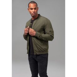 Parka Urban Classic light. Zielone kurtki męskie Urban Classics, na zimę, m, bez wzorów, bez kaptura. Za 221.50 zł.