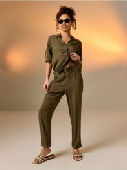 Wiskozowe spodnie straight leg - zielony. Zielone spodnie materiałowe damskie Sinsay, l, bez wzorów, z wiskozy. Za 29.99 zł.