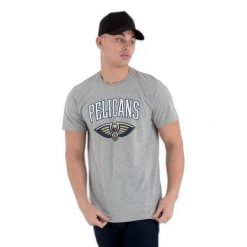Koszulka New Orleans Pelicans NBA. Szare koszulki sportowe męskie New Era, s, bez wzorów, z materiału, bez kołnierzyka, bez ramiączek. Za 126.50 zł.